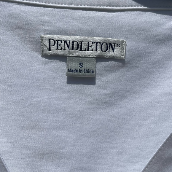 Pendleton White, Ruffled, Blouse - Picture 2 of 8